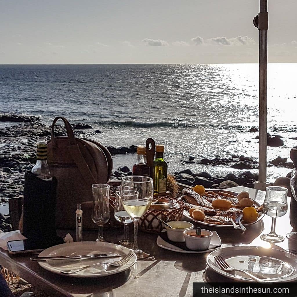 Lanzarote - El Golfo - theislandsinthesun.com