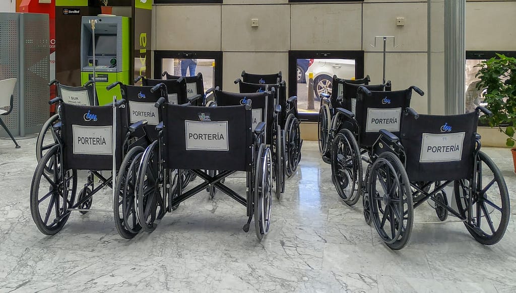 Rullestoler Hospital Insular Las Palmas. Både for de tykke og de smale.