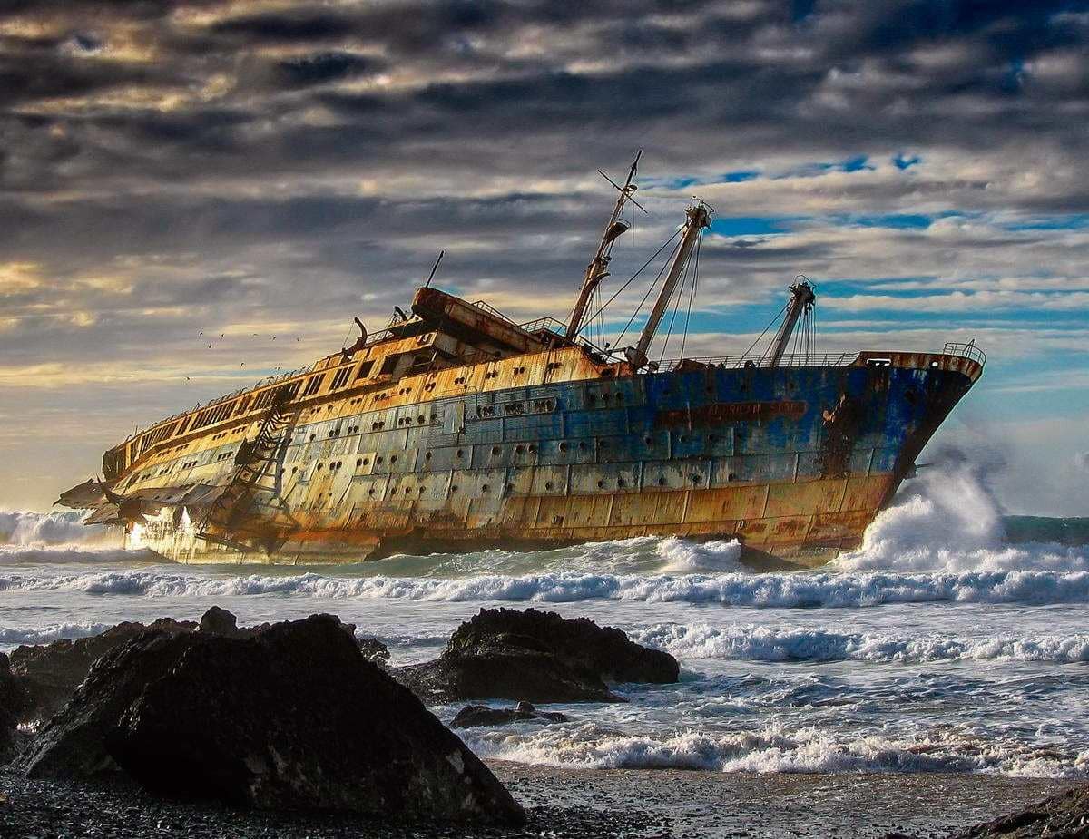 American Star før det brakk helt i to