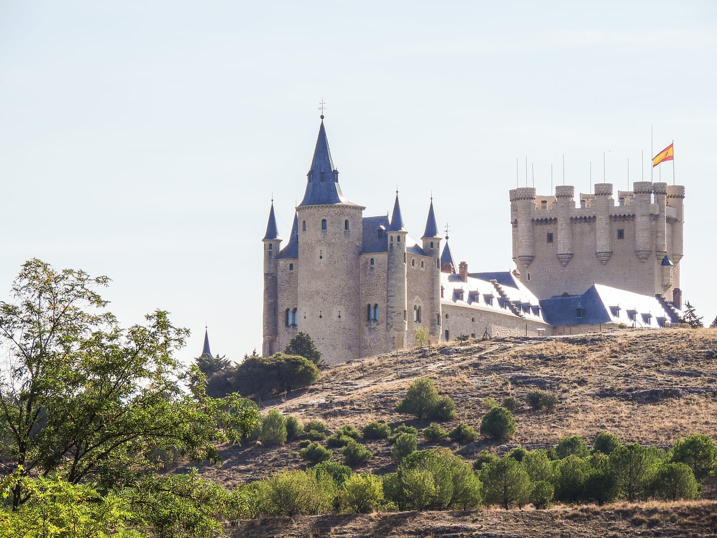 Segovia Spania - theislandsinthesun.com