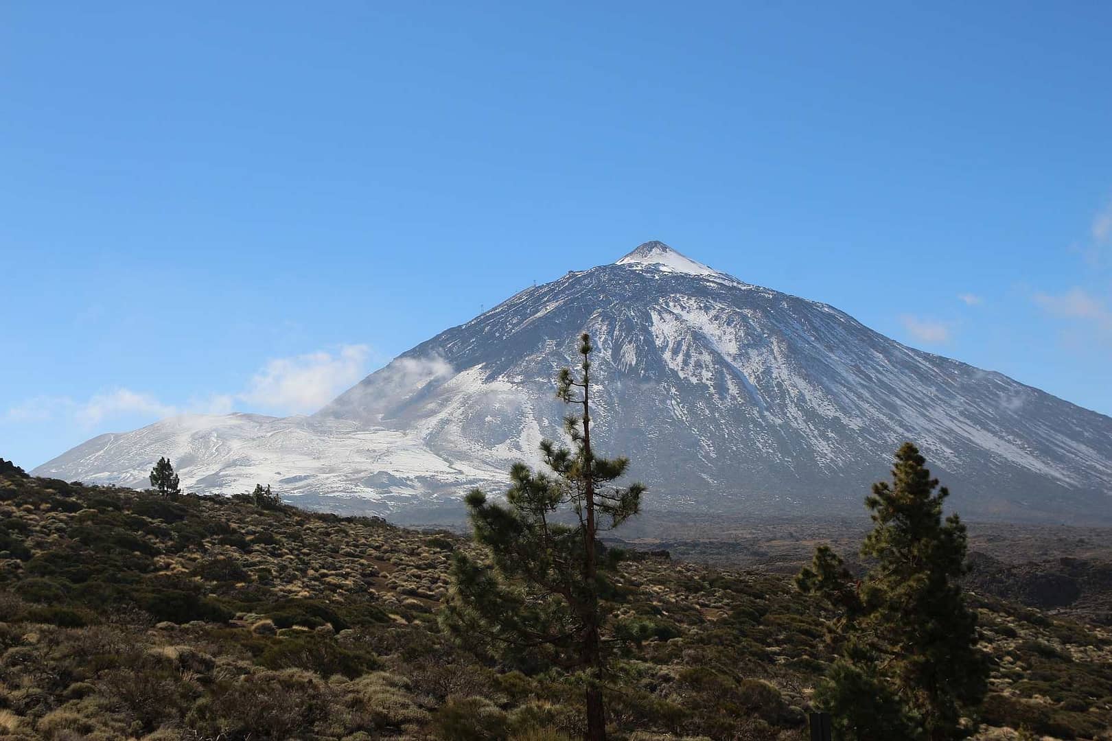 Teide med litt snø Teide