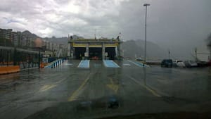 Siste ferge fra Tenerife pga storm. Med hestehenger til Tenerife.
