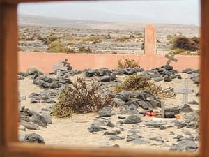 Dø i Syden, forlatt kirkegård på Fuerteventura: https://theislandsinthesun.com/villa-winter/ Dø i Syden, forlatt kirkegård på Fuerteventura