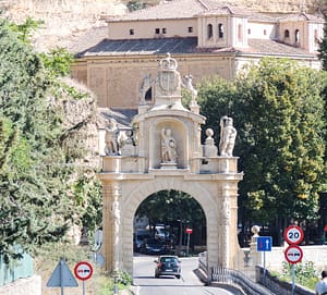 Segovia Spania - theislandsinthesun.com