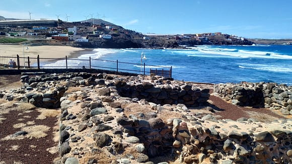 Gáldar Gran Canaria - Playa Boca Barranco - theislandsinthesun.com